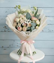 Букет цветов из:  Розы и Лизиантусы в Дракино