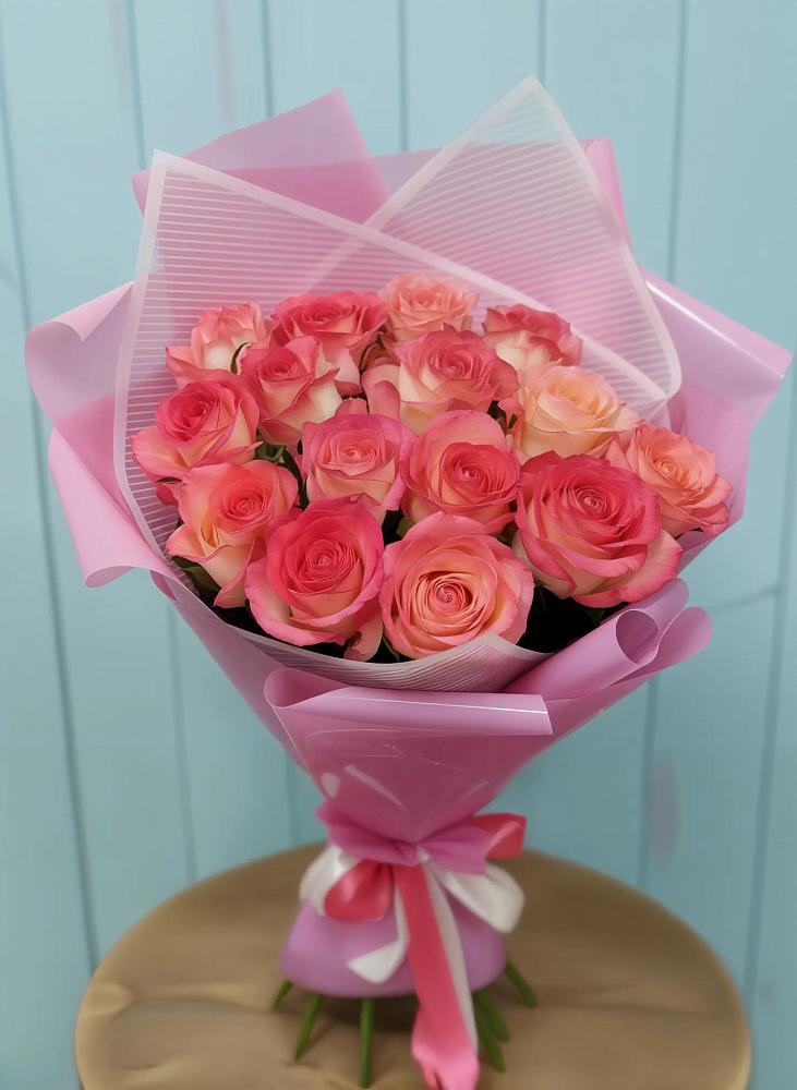 Букет 15 Розовых роз Равель в Дракино