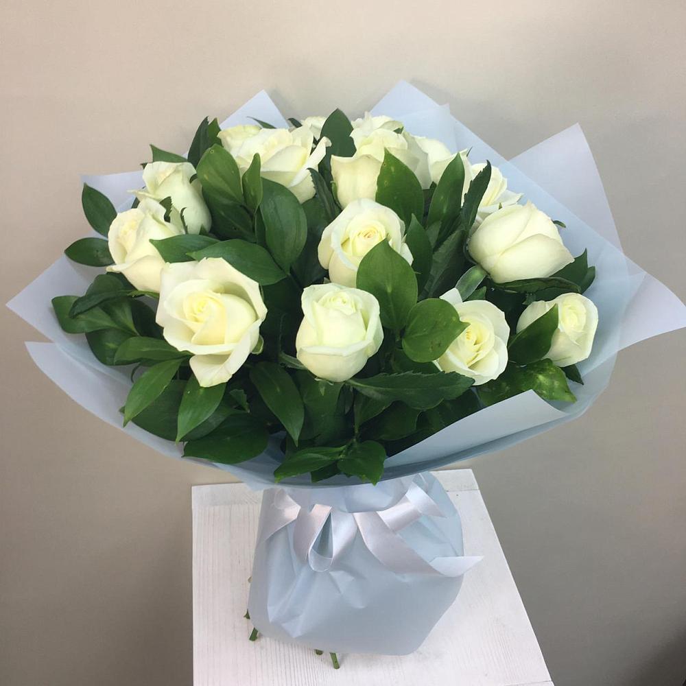 Букет 15 Белых роз Проуд в Дракино
