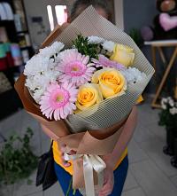 Букет цветов из:  Герберы, Розы и Хризантемы в Дракино