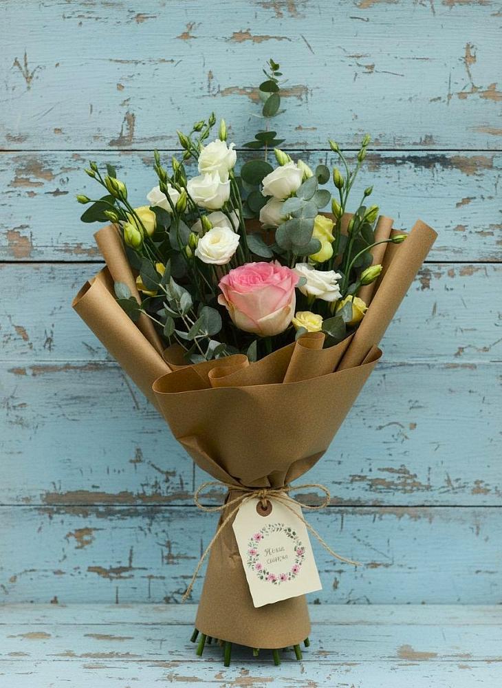 Букет цветов из: Розы и Лизиантусы в Дракино