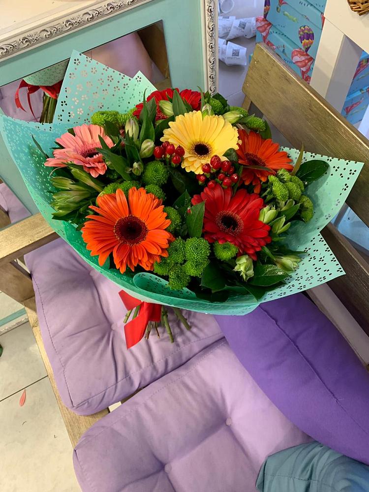 Букет цветов из: Герберы, Хризантемы и Альстромерии в Дракино