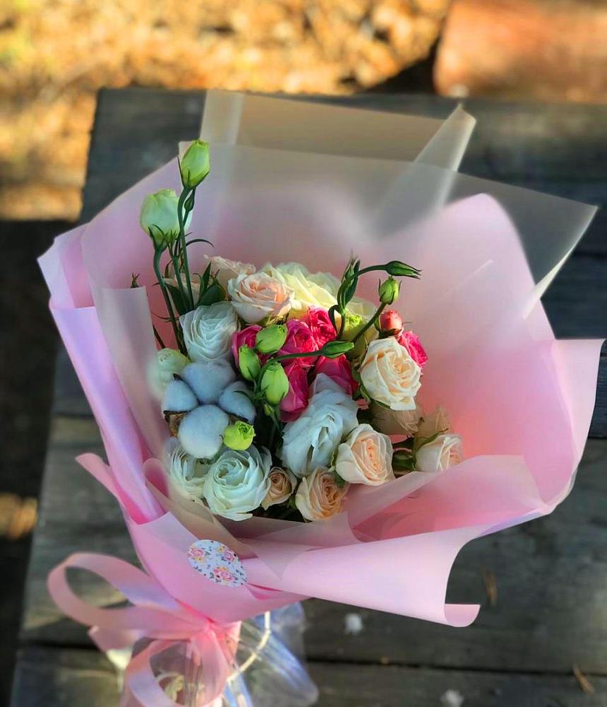 Букет цветов из: Розы и Лизиантусы в Дракино