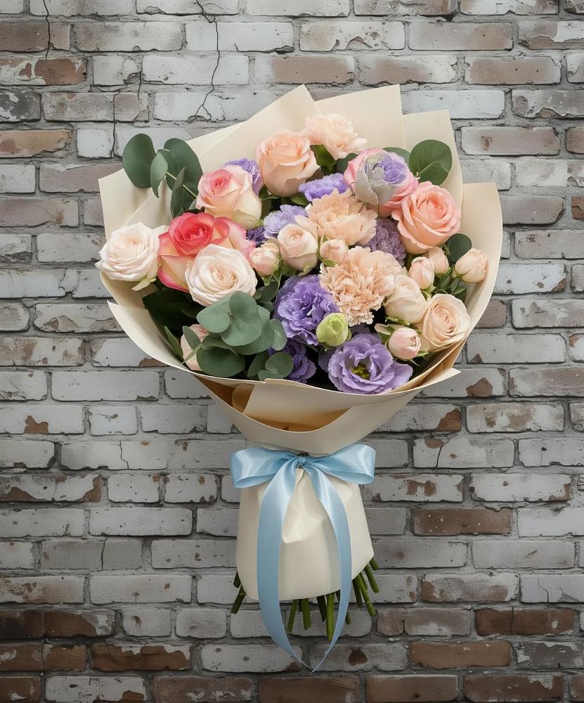 Букет цветов из: Розы, Лизиантусы и Гвоздики в Дракино