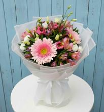 Букет цветов из:  Герберы, Альстромерии и Лизиантусы в Дракино