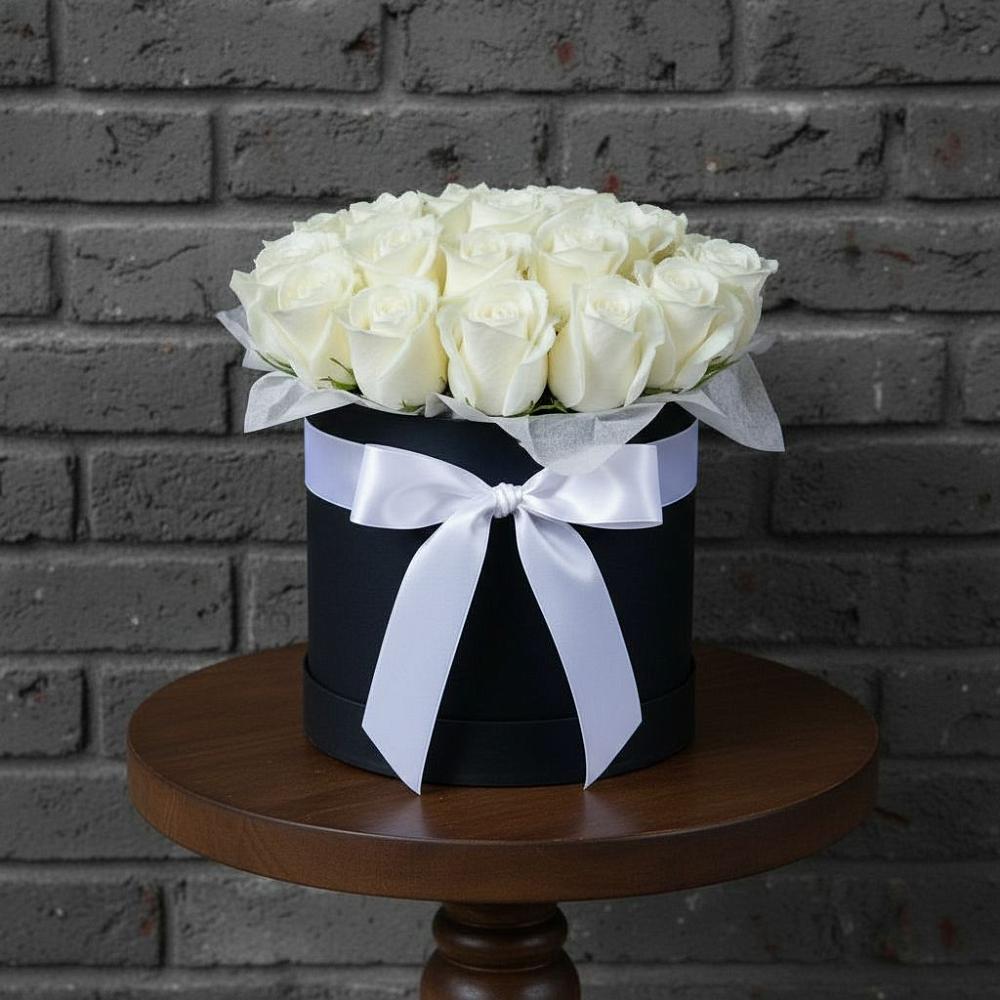 Цветочная композиция из Розы в шляпной коробке в Дракино