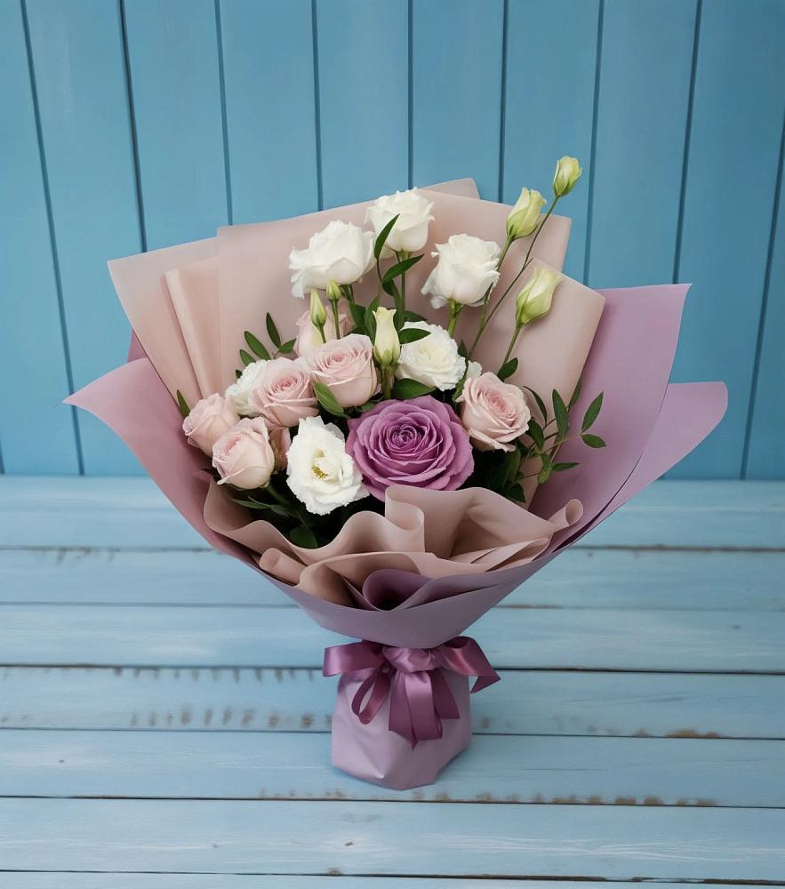 Букет цветов из: Розы и Лизиантусы в Дракино